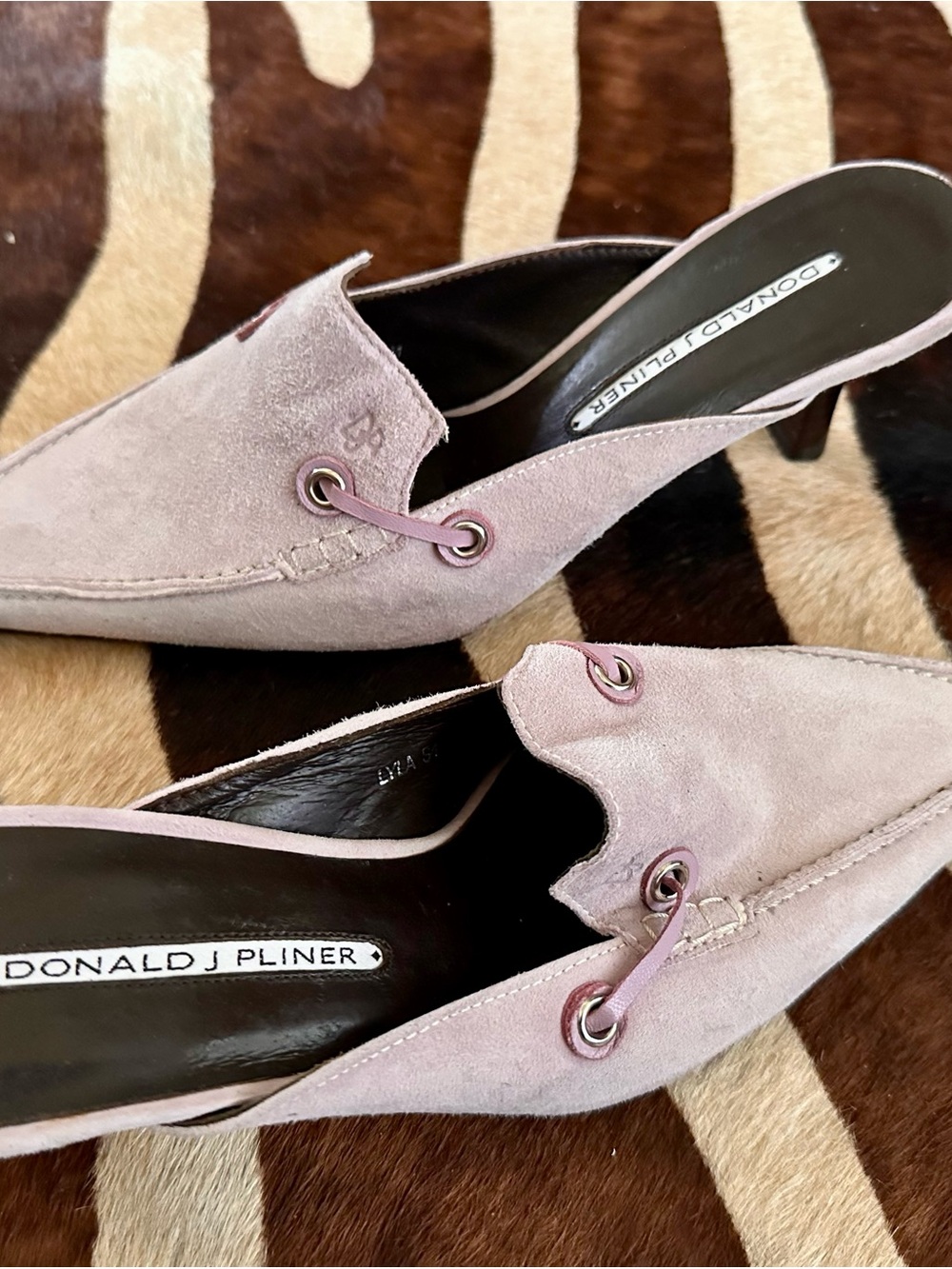 Donald J. Pliner Pale Lavender Suede Slip-On Kitten Heel Mules